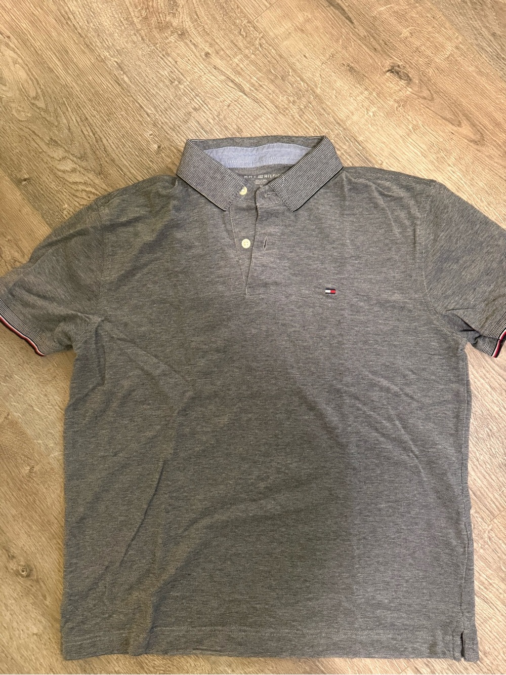 Tommy Hilfiger Men's Heather Gray Polo with Contrast Sleeve Trim